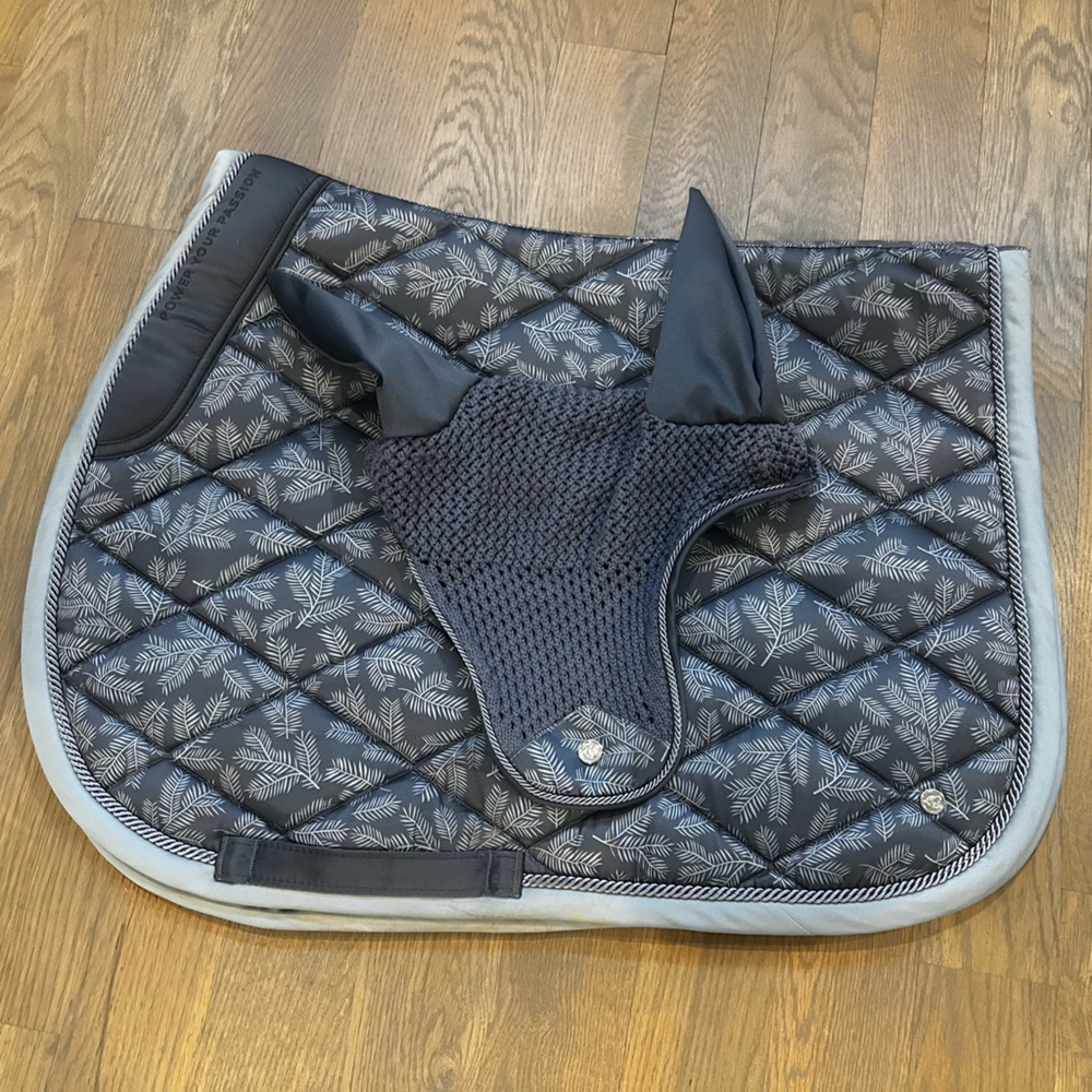 SmartPak Luxe Collection AP Saddle Pad and Ear Bonnet (Blue)